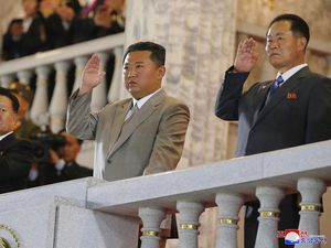 Tubuh Kurus Kim Jong-Un Jadi Sorotan, Biden dan Xi Jinping Teleponan