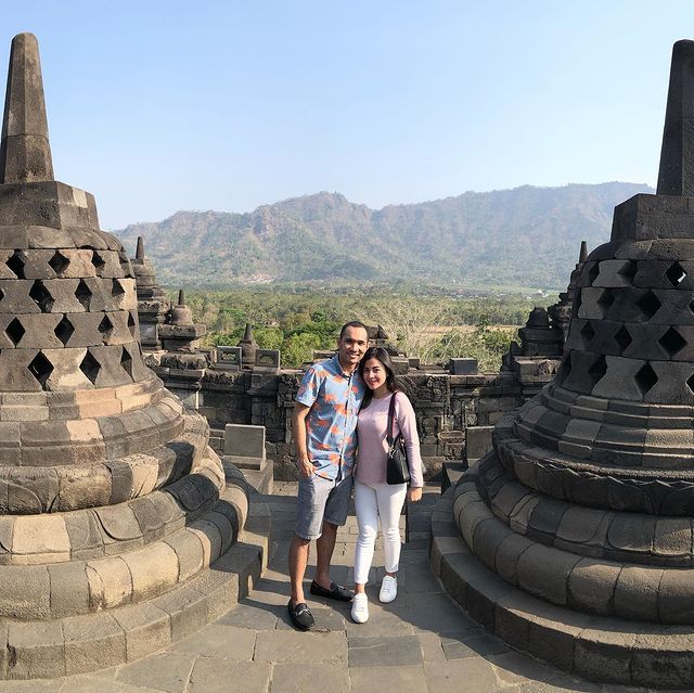 Potret Terbaru Enji Eks Ayu Ting Ting Hidup Bahagia Bersama Keluarga Potret Terbaru Enji Eks Ayu Ting Ting Hidup Bahagia Bersama Keluarga