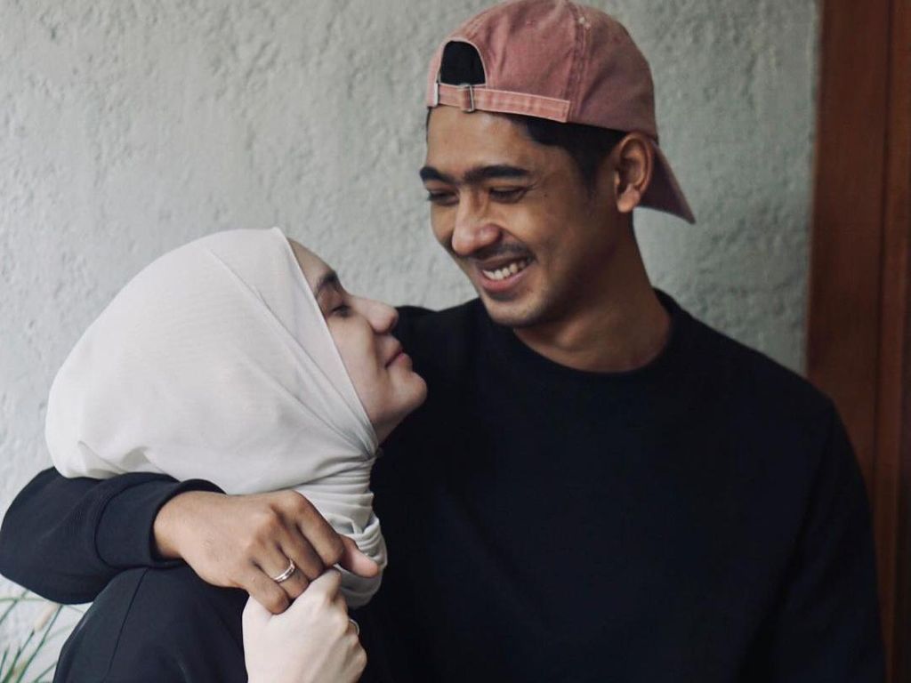 Kena Lagi Aja! Putri Anne Diminta Tinggalkan Arya Saloka untuk Amanda Manopo Kena Lagi Aja! Putri Anne Diminta Tinggalkan Arya Saloka untuk Amanda Manopo