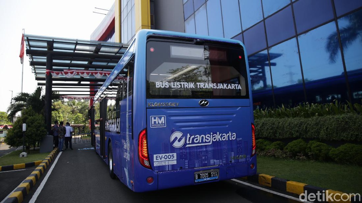 DPRD DKI Dorong Transjakarta Kelola Transportasi Udara Kepulauan Seribu