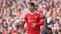 Bukan tak mungkin Ronaldo akan kembali bersaing lagi dengan Lukaku untuk jadi pemain tersubur Liga Inggris musim ini, seperti dulu mereka lakukan di Italia. (Foto: Getty Images/Laurence Griffiths)