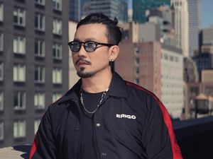 Denny Sumargo Bawa Bukti Korban Lain di Kasus Penggelapan Dana Eks Manager Denny Sumargo Bawa Bukti Korban Lain di Kasus Penggelapan Dana Eks Manager
