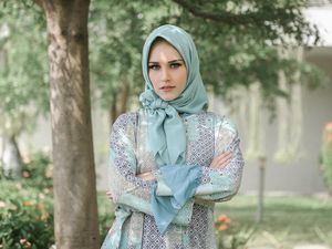 Bule Cantik Prancis Viral Dinikahi Pria Aceh, Ungkap Alasan Jadi Mualaf Bule Cantik Prancis Viral Dinikahi Pria Aceh, Ungkap Alasan Jadi Mualaf