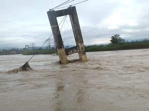BPBD Lutra Salurkan Bantuan ke Korban Banjir Bandang 2020 Lalu