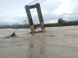 BPBD Lutra Salurkan Bantuan ke Korban Banjir Bandang 2020 Lalu