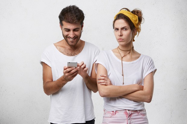 Reduced communication is a sign that your partner doesn't love you anymore