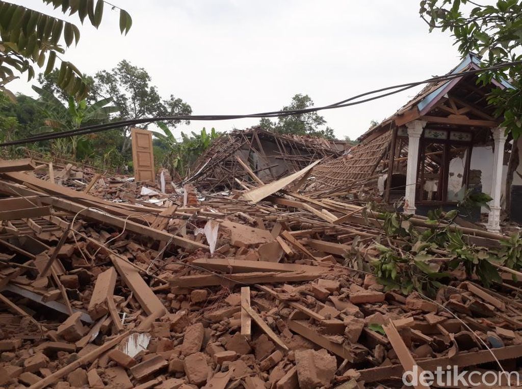 Ledakan Keras di Pasuruan yang Tewaskan 2 Orang Berasal dari Bondet Ledakan Keras di Pasuruan yang Tewaskan 2 Orang Berasal dari Bondet