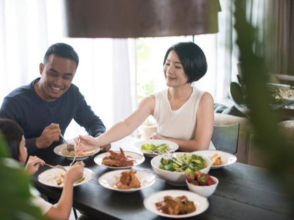 Praktis, Ini 5 Cara Jaga Pola Makan Sehat di Tengah Pandemi Praktis, Ini 5 Cara Jaga Pola Makan Sehat di Tengah Pandemi