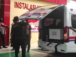 Momen Wamenkumham Serahkan Jenazah Korban Kebakaran Lapas ke Keluarga