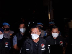 Nekat Buka saat PPKM, 2 Tempat Karaoke di Jakut-Tangsel Disegel