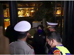 Baru Tutup Pukul 23.00 WIB, Restoran di Kawasan SCBD Kena Teguran Baru Tutup Pukul 23.00 WIB, Restoran di Kawasan SCBD Kena Teguran