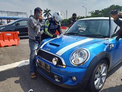 Ganjil Genap di Puncak Bogor, Jangan Tipu Polisi Pakai Nomor Palsu!