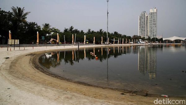 Suasana Uji Coba Pembukaan Taman Impian Jaya Ancol