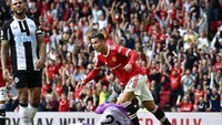 Gol perdana Ronaldo sekembalinya ke MU itu sekaligus membuat skor jadi 1-0. (Foto: AP/Rui Vieira)