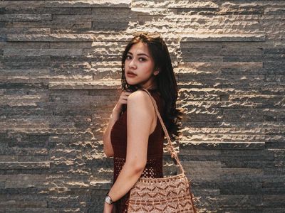 7 Pesona Asisten Cantik Para Artis, Ada yang Disebut Mirip Tatjana Saphira