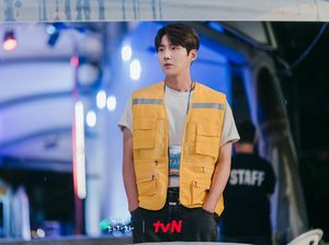 Bocoran Ep 6 Hometown Cha-Cha-Cha, Kemunculan Ji Sung Hyun Jadi Orang Ketiga? Bocoran Ep 6 Hometown Cha-Cha-Cha, Kemunculan Ji Sung Hyun Jadi Orang Ketiga?