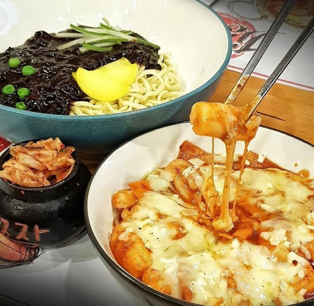 Restoran Korea pertama yang patut kamu coba adalah Jjang Noodle & Grill.