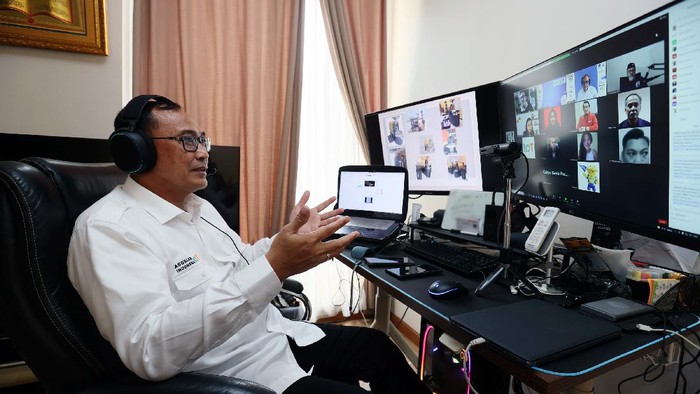 Kompetisi IoT Creation 2021 IoT Creation 2021 menjadi kolaborasi ASIOTI dengan Kominfo guna mendorong jumlah penyedia layanan berbasis Internet of Things (IoT) lokal.