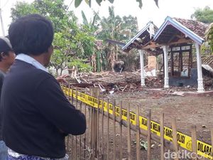 Panjang Banget, Lokasi Ledakan di Pasuruan Di-police Line Hingga 60 Meter