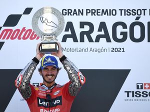 Wejangan Rossi Bikin Bagnaia Bisa Asapi Marquez di MotoGP Aragon Wejangan Rossi Bikin Bagnaia Bisa Asapi Marquez di MotoGP Aragon