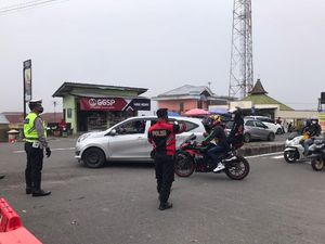 Meski Wisata Belum Buka, Tapi Jalur Sarangan dan Cemoro Sewu Magetan Padat