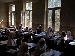 Horee! Anak Perempuan Afghanistan Kembali ke Sekolah