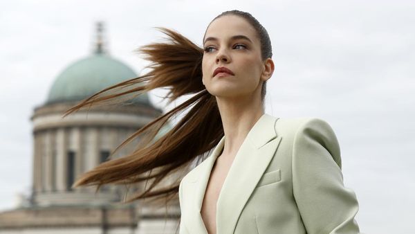 Barbara Palvin Cantik Banget