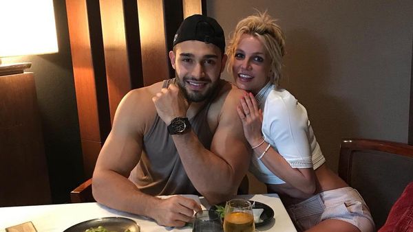Romantisnya Britney Spears dan Sam Asghari Saat Dinner Berdua
