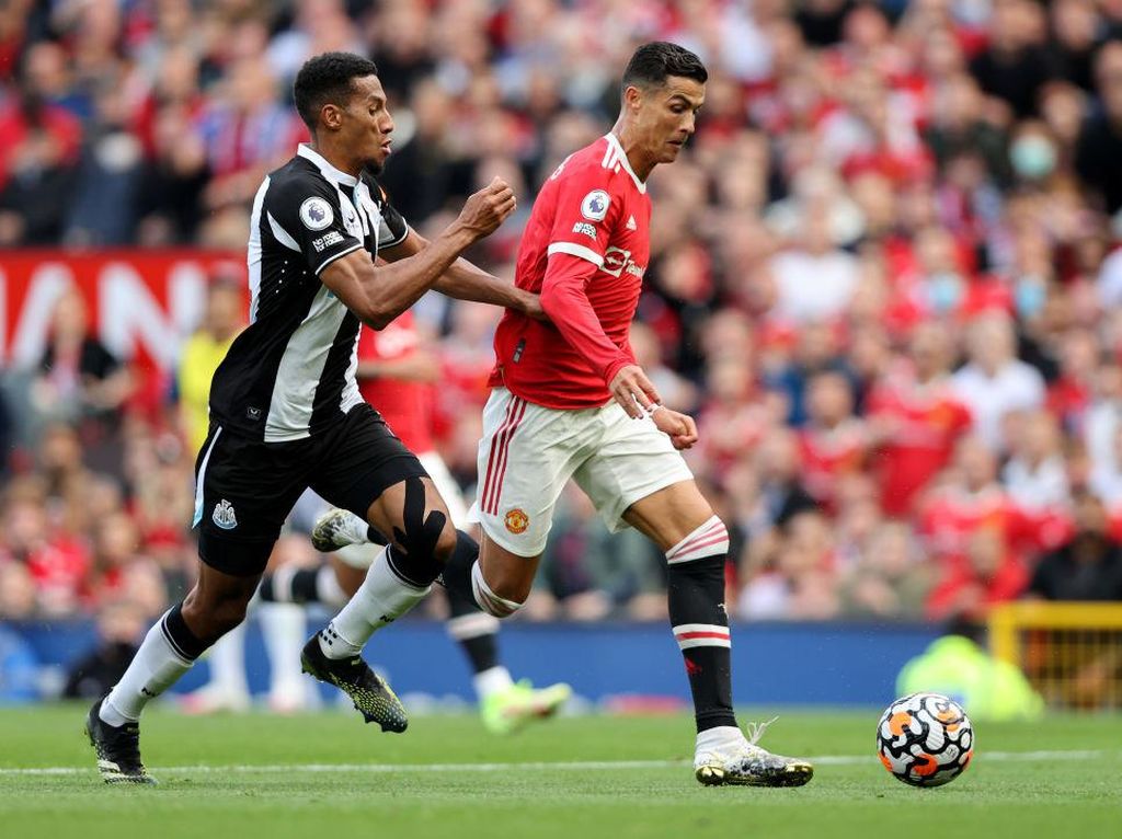 Momen Cristiano Ronaldo Lari Kencang 32,5 Km per Jam Momen Cristiano Ronaldo Lari Kencang 32,5 Km per Jam