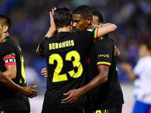 UEFA Bikin Ajax Hapus Tiga Burung Kecil di Jersey Bob Marley