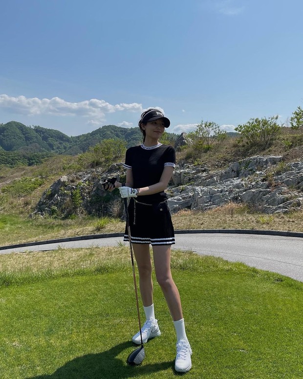Sooyoung SNSD di lapangan golf