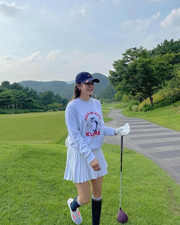 Hyomin T-ara di lapangan golf