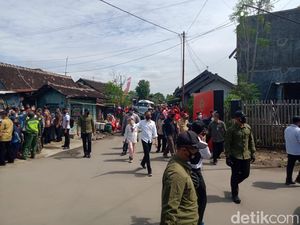 Pantau Vaksinasi Door to Door di Klaten, Jokowi: Saya Ingin Pastikan