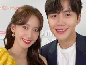 Potret Kedekatan YoonA dan Kim Seon Ho yang Bakal Main Film Bareng Potret Kedekatan YoonA dan Kim Seon Ho yang Bakal Main Film Bareng