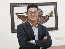 Kisah Hasan yang Sempat Merasa Salah Jurusan, Kini Jadi Mahasiswa Berprestasi UNS