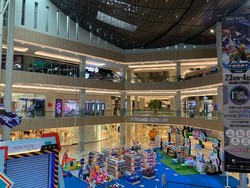 Vaksinasi di Surabaya Capai 98,07 Persen, Pengunjung Mal Masih di Bawah 50%