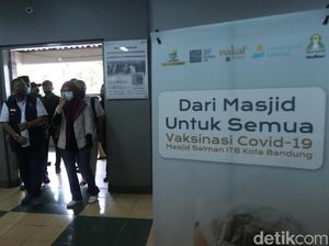 Baru Diresmikan, Masjid Salman Jadi Sentra Vaksinasi Pertama di Jabar