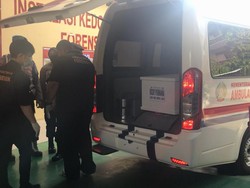 Diserahkan ke Keluarga, Jenazah Rocky Langsung Dimakamkan di TPU Ragunan