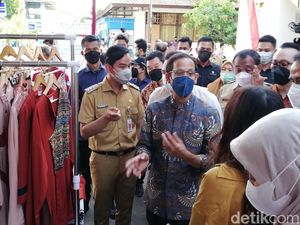 Kunjungi SMKN 2 Solo, Mendikbud Nadiem: Prokes Jadi Kunci PTM Kunjungi SMKN 2 Solo, Mendikbud Nadiem: Prokes Jadi Kunci PTM