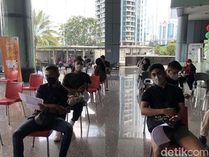 Ngapain Jauh-jauh ke AS Buat Vaksin Pfizer? Di Menara Bank Mega Juga Ada Ngapain Jauh-jauh ke AS Buat Vaksin Pfizer? Di Menara Bank Mega Juga Ada