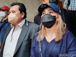 Ayu Ting Ting Serius Penjarakan KD: Demi Masa Depan Bilqis