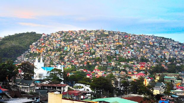 Baguio di Filipina Baguio city at dusk, Luzon Island, Philippines