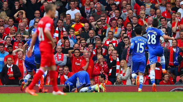 LIVERPOOL, ENGLAND - APRIL 27:  Demba Ba of Chelsea celebrates scoring the opening goal during the Barclays Premier League match between Liverpool and Chelsea at Anfield on April 27, 2014 in Liverpool, England.  (Photo by Clive Brunskill/Getty Images)