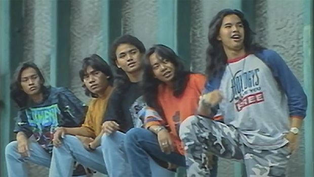 Dhani dan formasi Awal Dewa 19