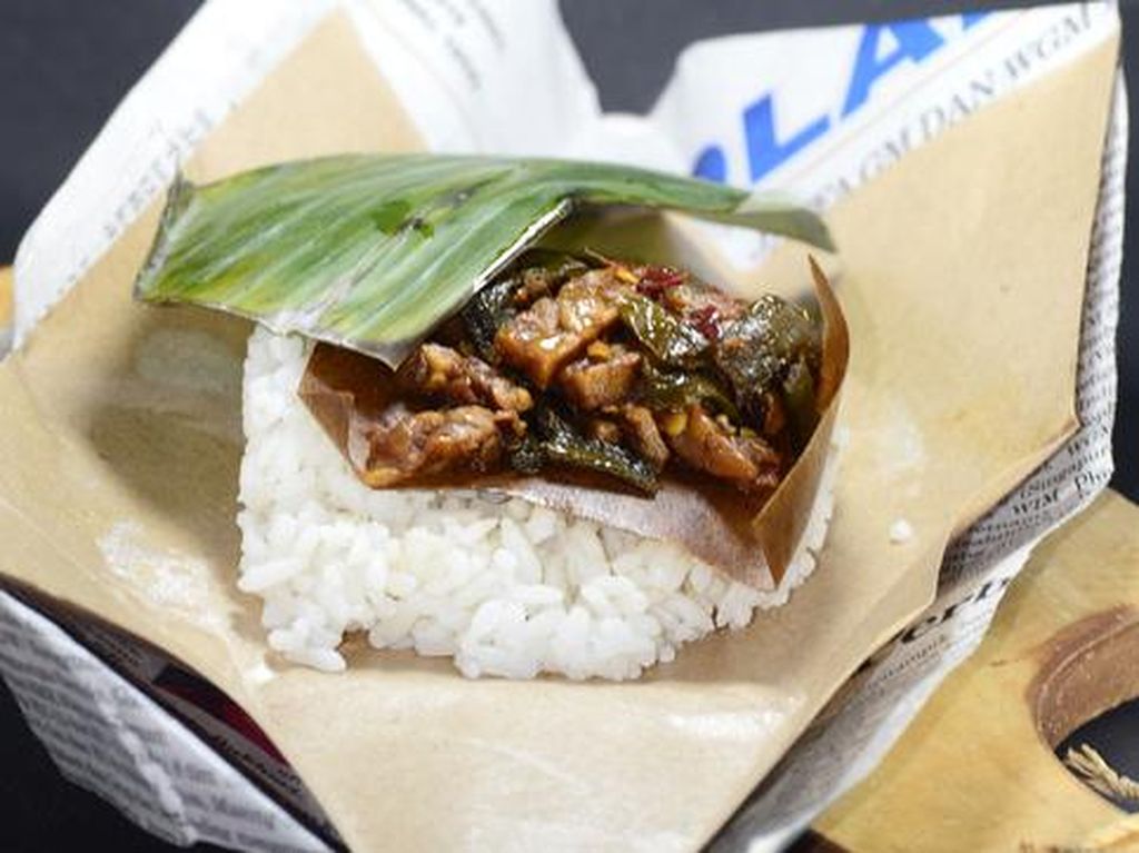Nasi Kucing Sudah Dikenal Tahun 1950 dan Jadi Menu Ikonik Angkringan Nasi Kucing Sudah Dikenal Tahun 1950 dan Jadi Menu Ikonik Angkringan