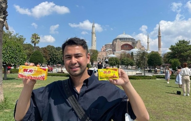 Iklan dan endorsement merupakan salah satu pemasukan utama Raffi Ahmad | Foto : instagram.com/raffinagita1717