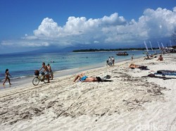 BMKG: Waspada Pasang Rob di Pesisir Utara dan Selatan Jawa Barat