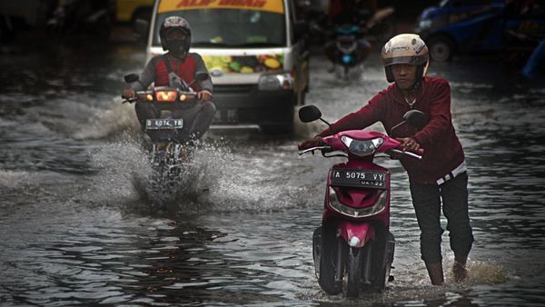 Kawasan Pasar Induk Rau di Serang Kebanjiran, Ini Penyebabnya