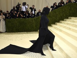 Wow, Rambut Kuncir Kuda Kim Kardashian di Met Gala Bernilai Rp 142 Juta