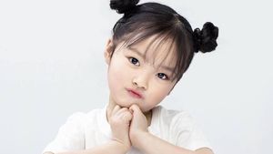 8 Potret Gemas Kwon Yuli, Bocah Korea Langganan Jadi Stiker WhatsApp